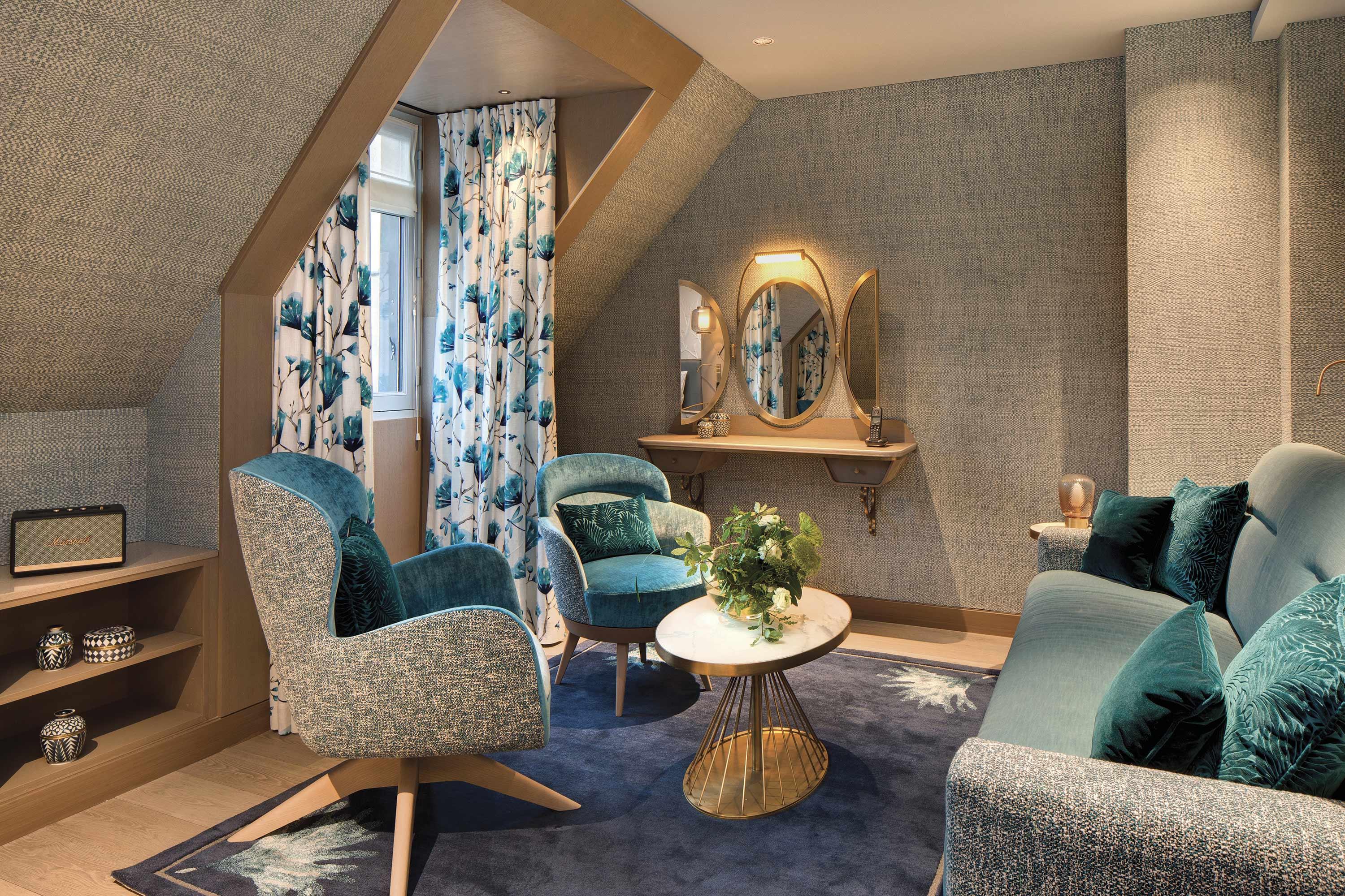 La Demeure Montaigne Hotel Paris Exterior photo The interior of a suite at The Ivy Collection