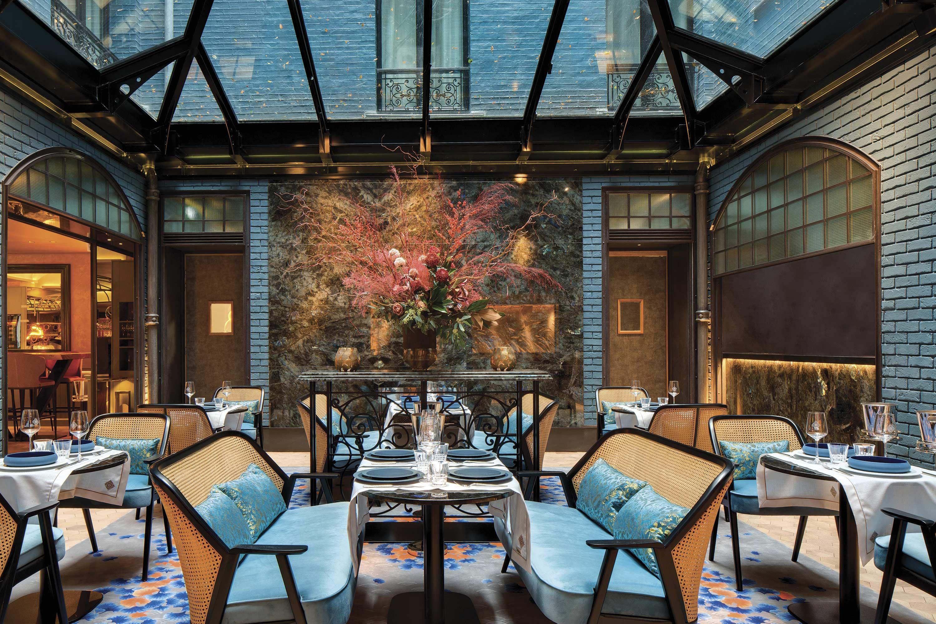 La Demeure Montaigne Hotel Paris Exterior photo The restaurant