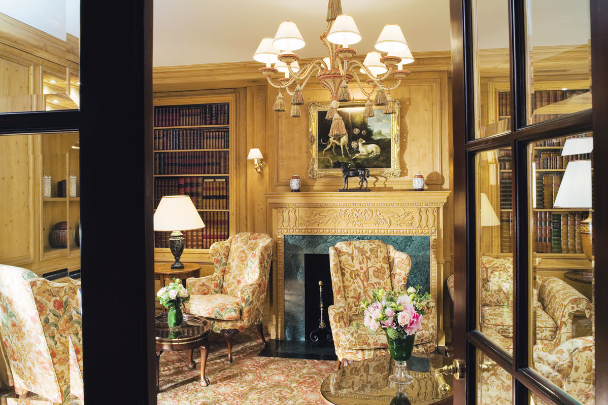 La Demeure Montaigne Hotel Paris Interior photo Library